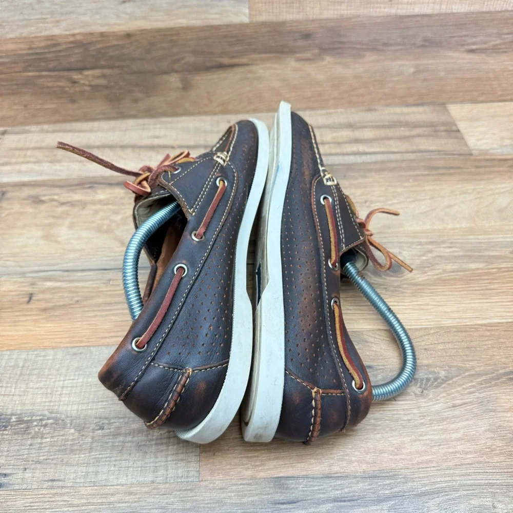 LL bean women size 8 Brown Leather Boat Shoes